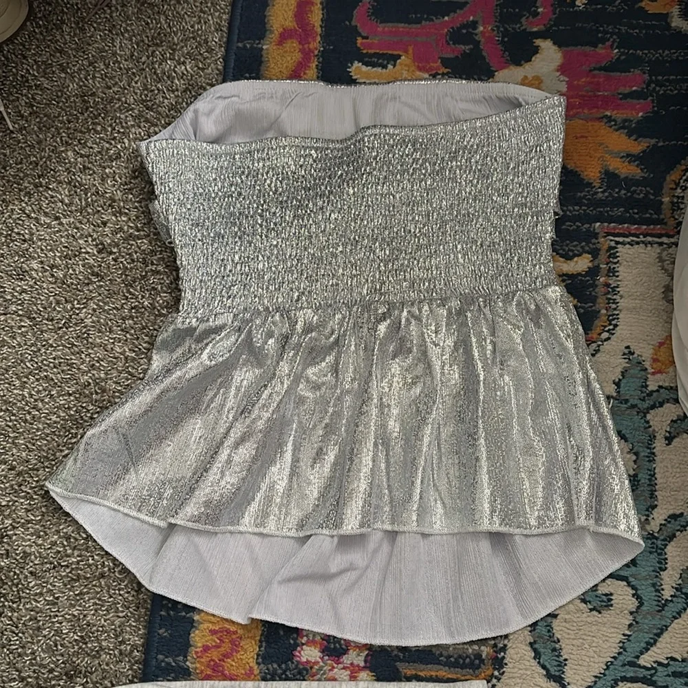Metallic Top - Picture 3 of 3